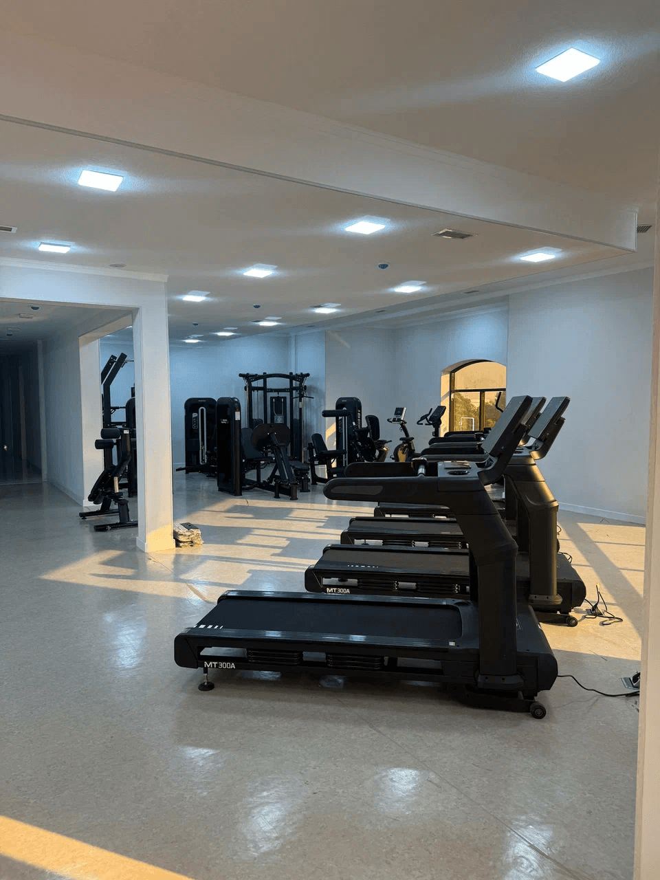To'liq Jihozlangan Fitnes Markazi